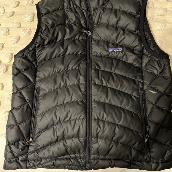 Patagonia Jackets & Blazers - Patagonia womens puffer vest